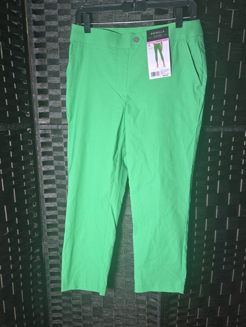 Rafaella Kelly Green Size 6 Stretch Capris Pants NWT